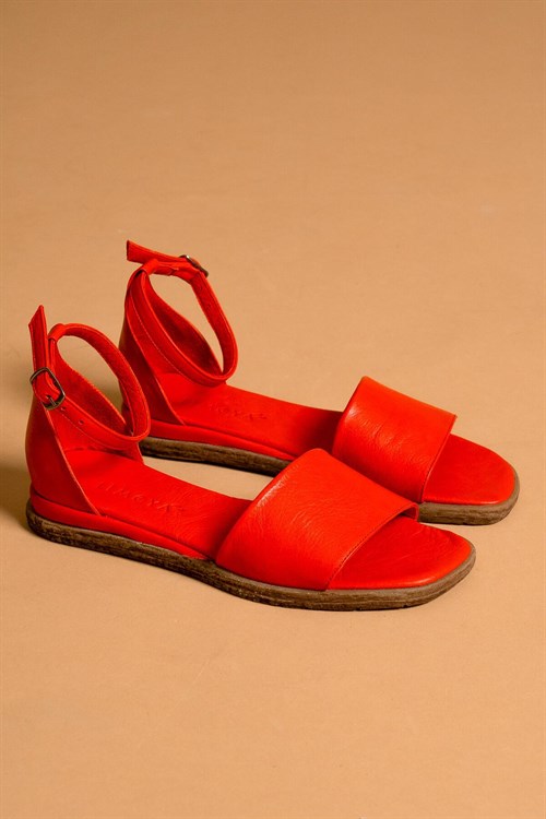 Hakiki Deri Guinevere Kırmızı Bilekten Baretli Sandalet