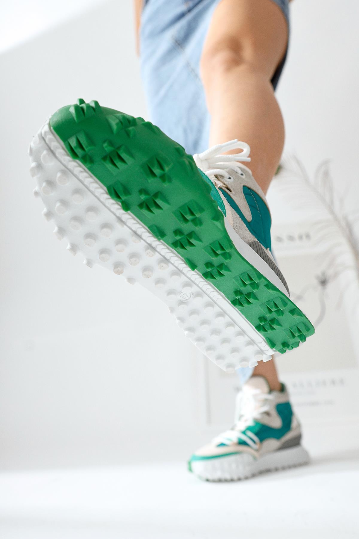 Gertrude Yeşil Gri Renkli Bağcıklı Spor Bot | Limoya.com ile Modayı Keşfet!