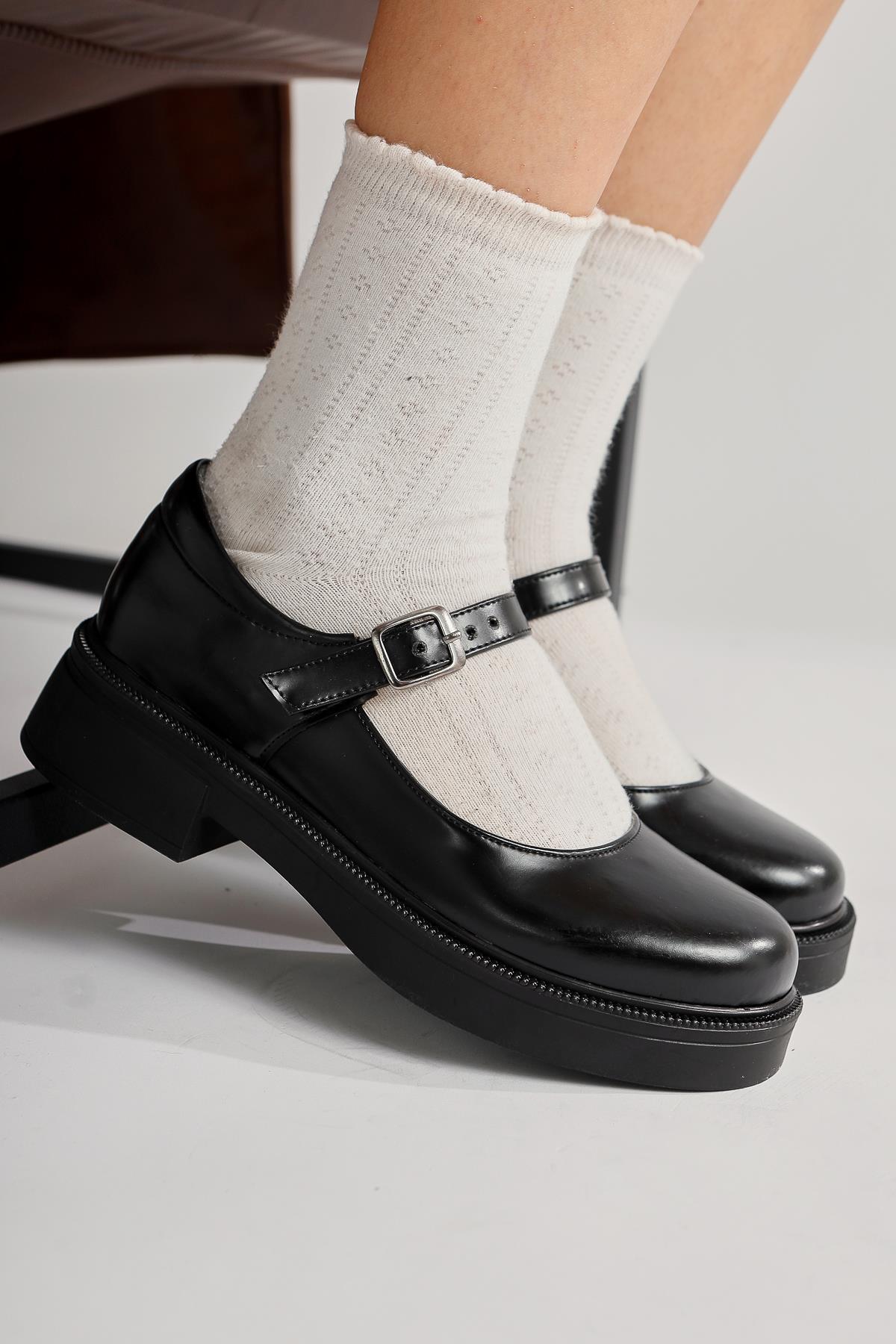 Yennie Siyah Rugan Kemer Detaylı Açık Günlük Ayakkabı | Limoya.com ile  Modayı Keşfet!