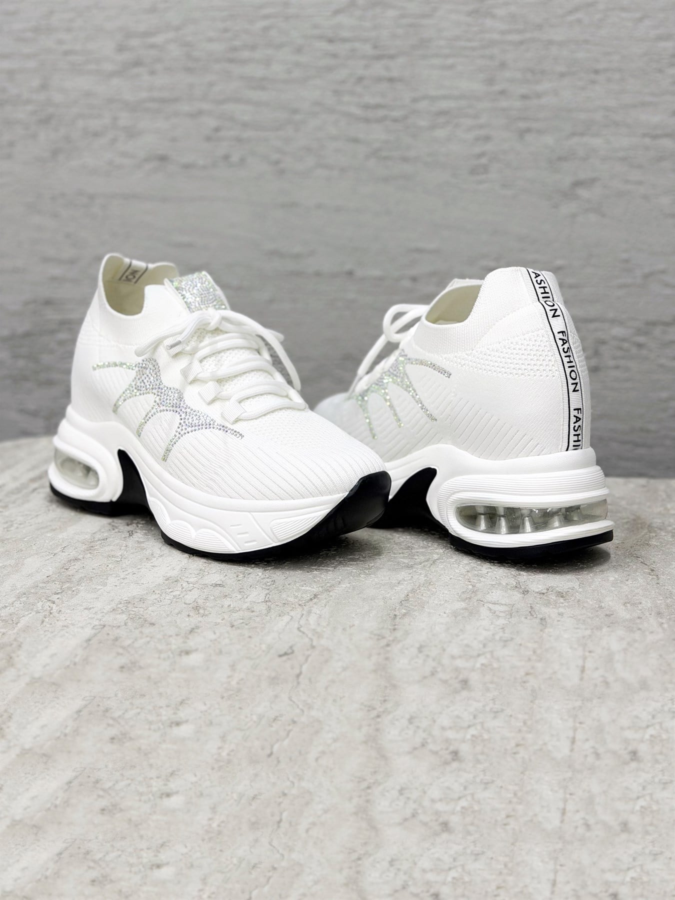 AYAKKABI Hava Tabanlı Taşlı Ayakkabı