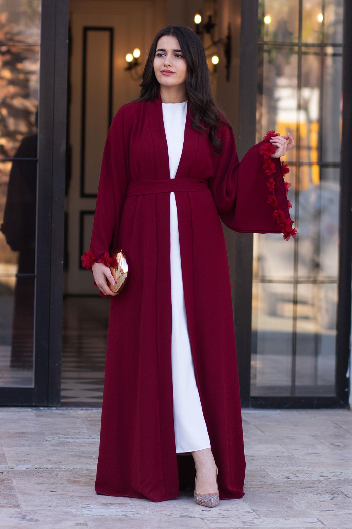 Bordo Kolu Çiçek Detaylı Zahra Abaya