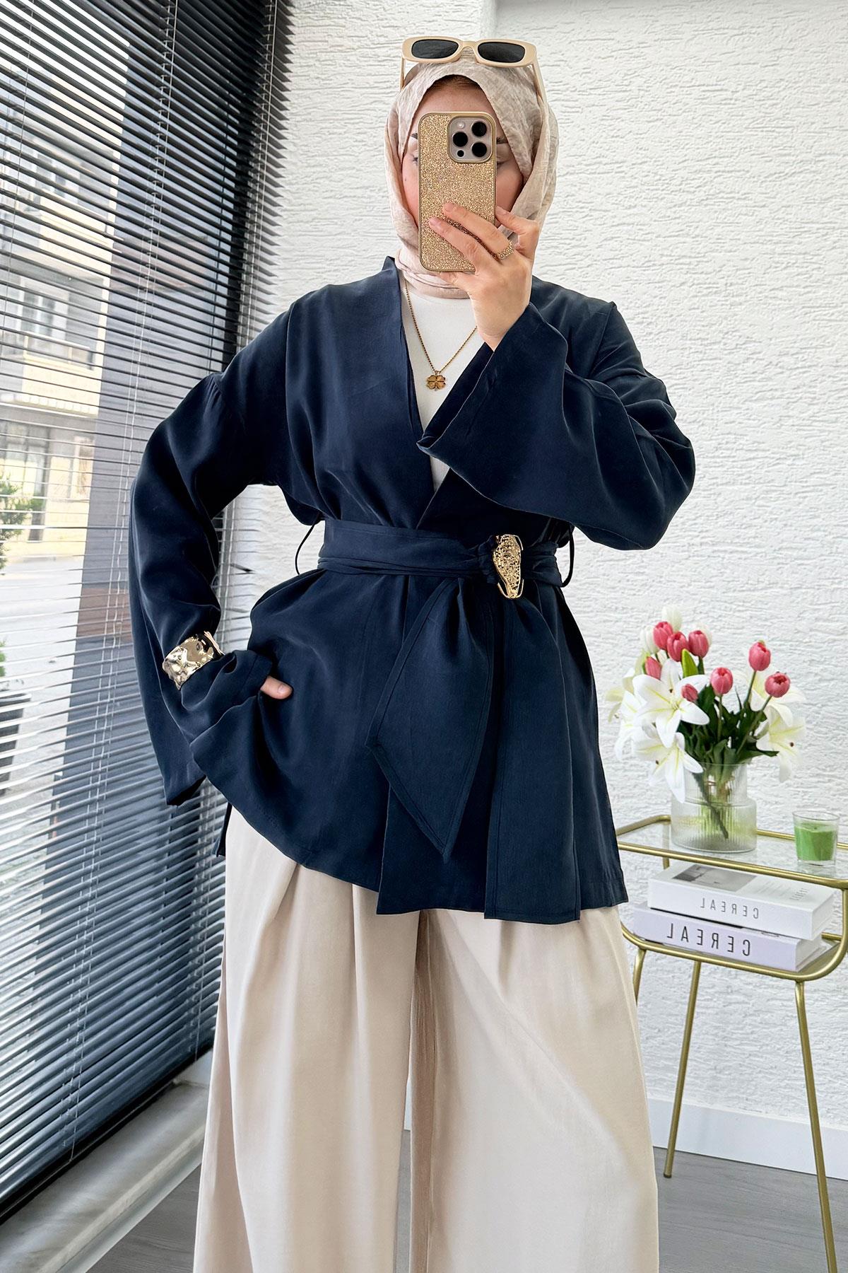 Bronş Kemerli Kruvaze Yaka Modal Kimono - Lacivert