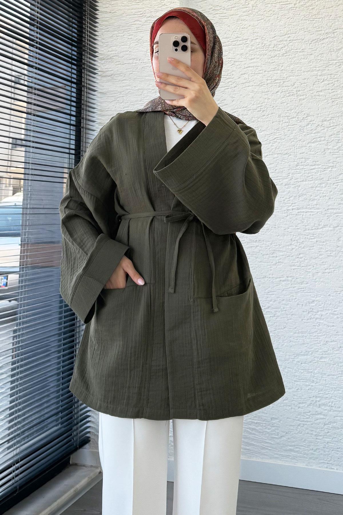 Cep Detaylı Kuşaklı Müslin Kimono - Haki