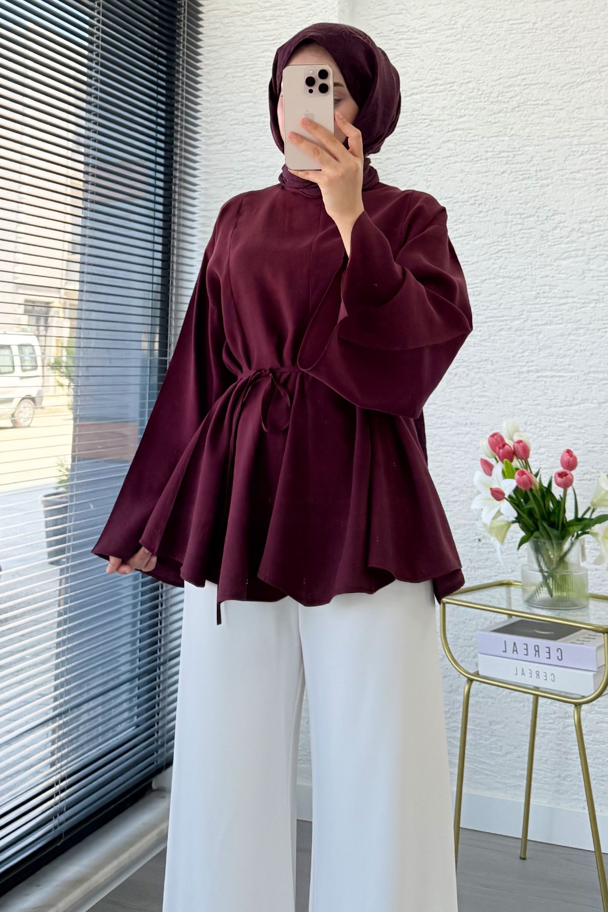 Hakim Yaka Volanlı Modal Bluz – Bordo