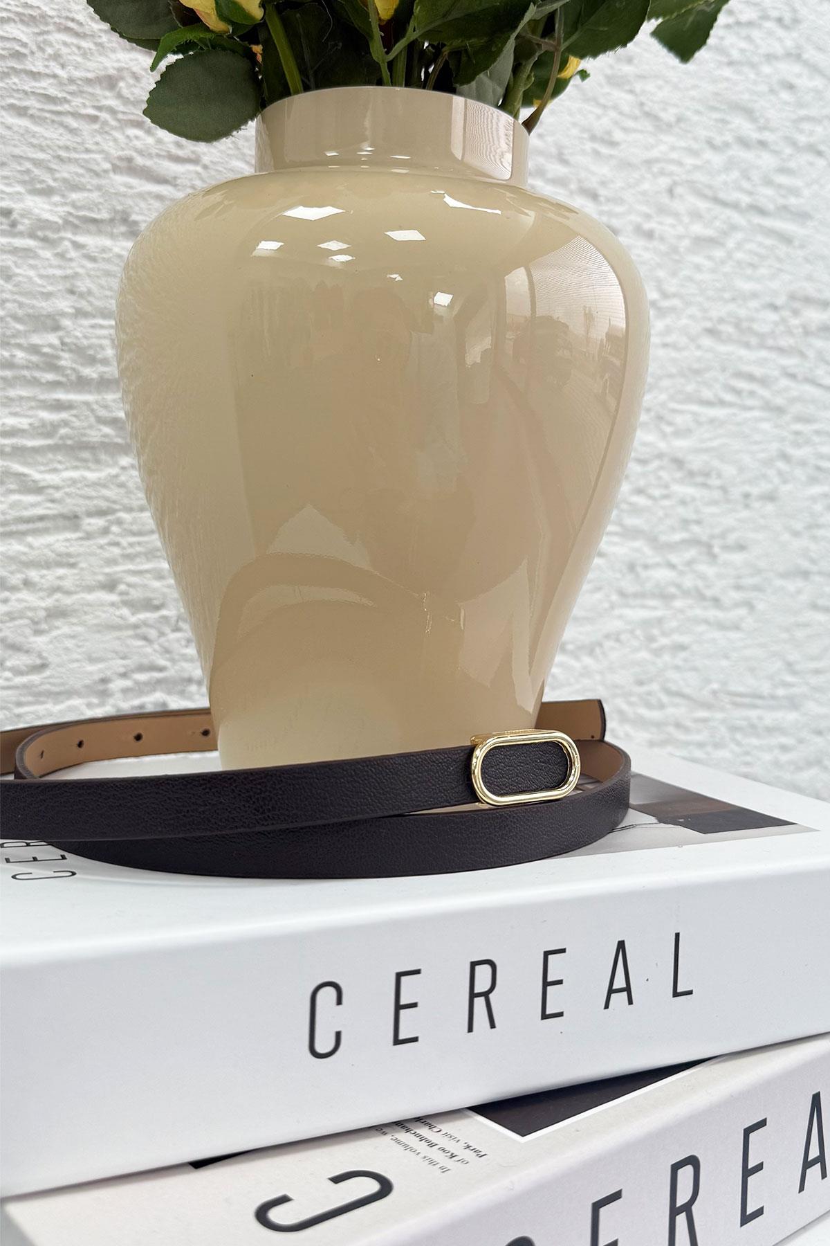 İnce Oval Tokalı Minimal Kadın Deri Kemer – Kahverengi