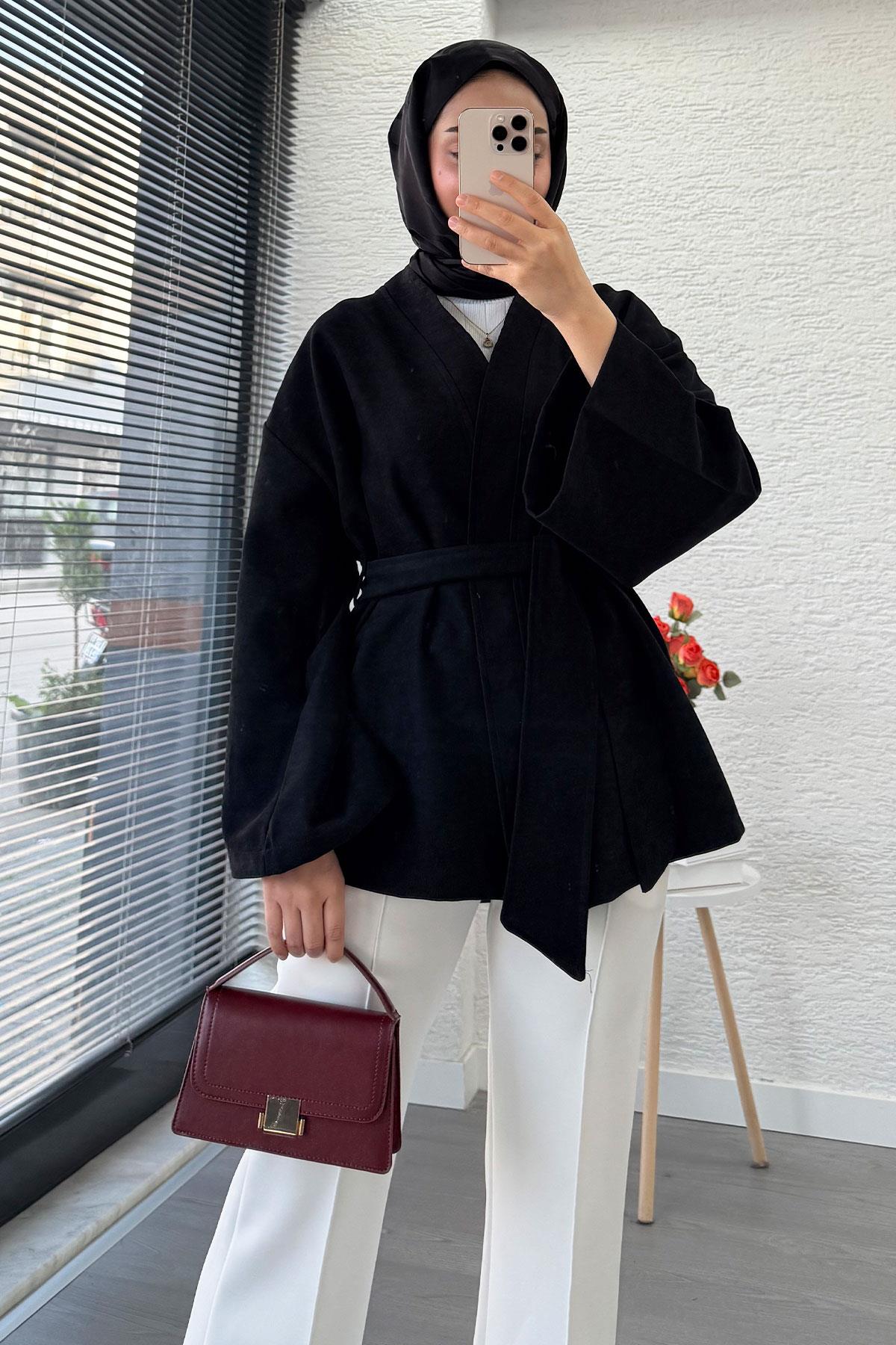 Kolları Volan Detaylı Premium Gabardin Kısa Kimono – Siyah