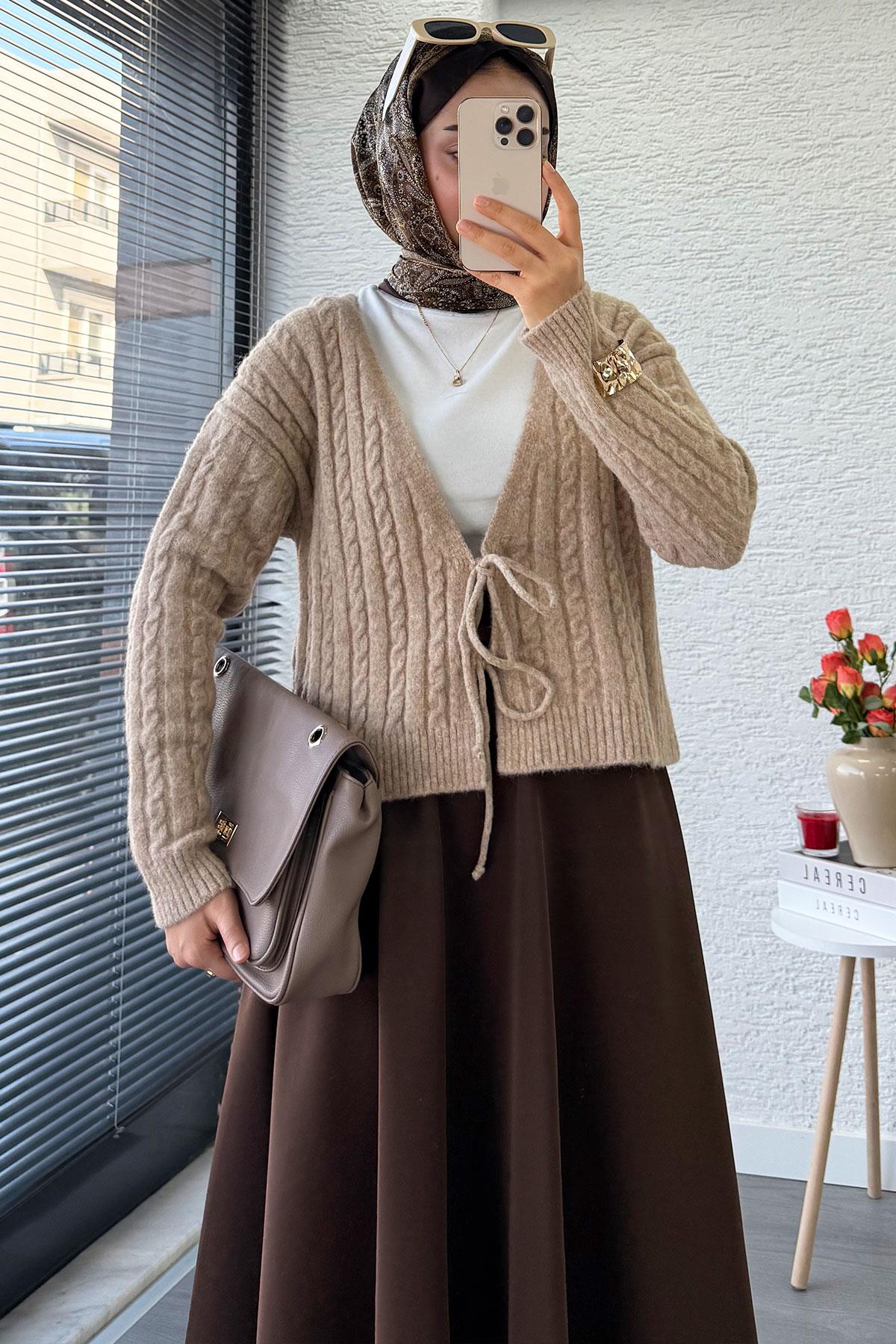 Örgü Desenli Önden Bağlamalı Kısa Triko Kimono – Vizon