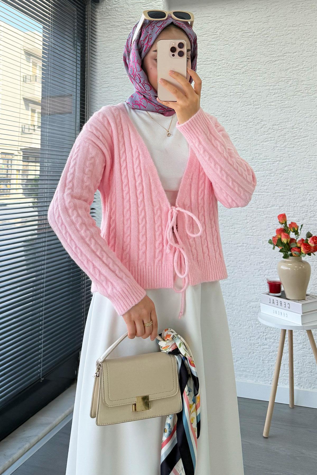 Örgü Desenli Önden Bağlamalı Kısa Triko Kimono – Pembe