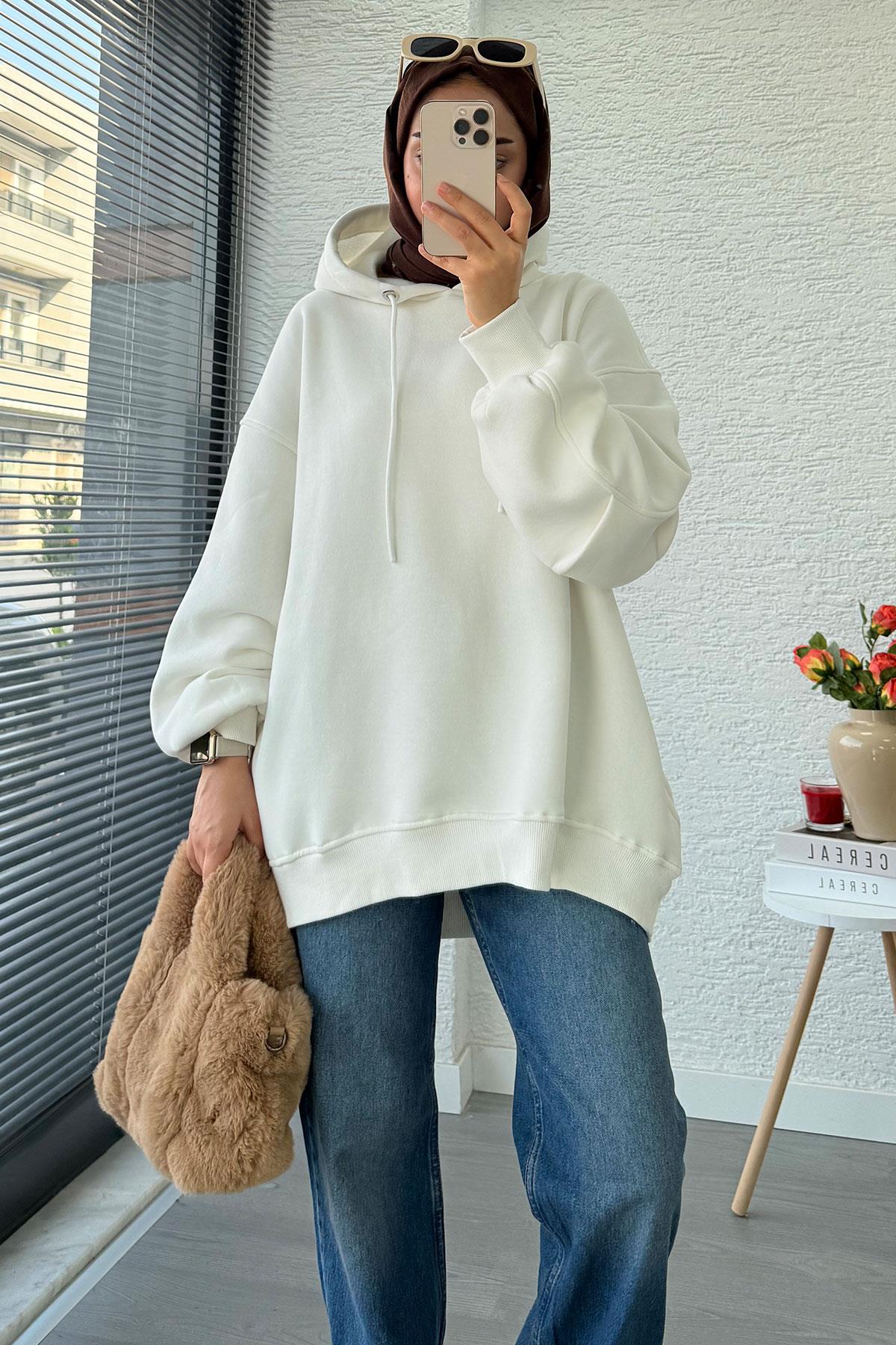 Premium Kolu Pilise Detaylı Oversize Kadın Sweat – Beyaz