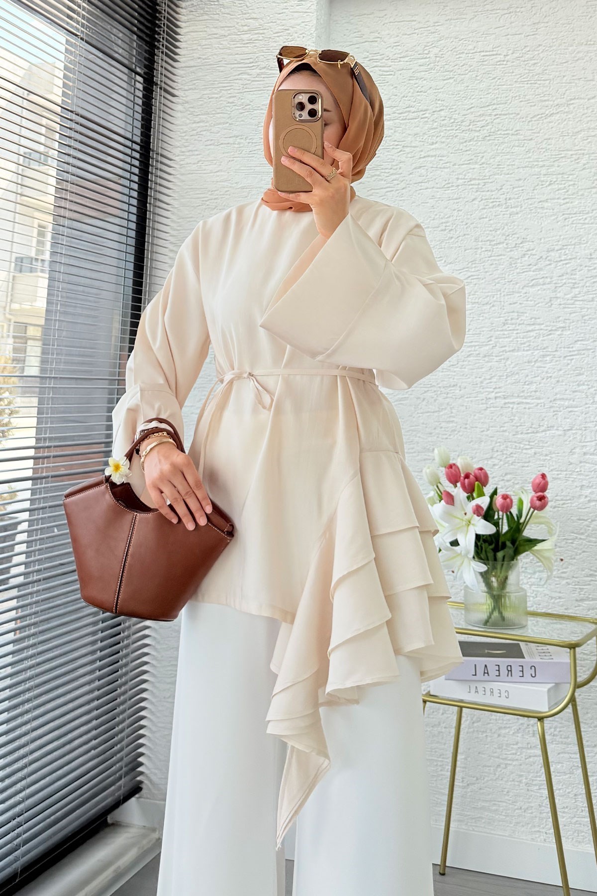Premium Yandan Fırfırlı Modal Bluz - Krem