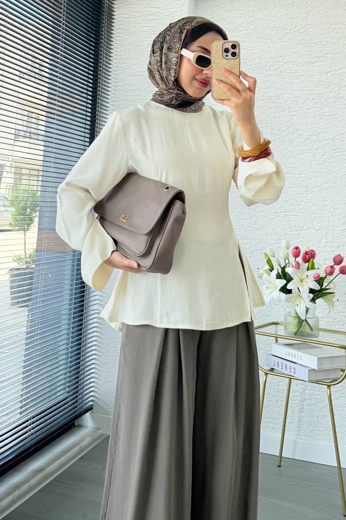 Premium Yandan Yırtmaç Detaylı Tunik - Ekru