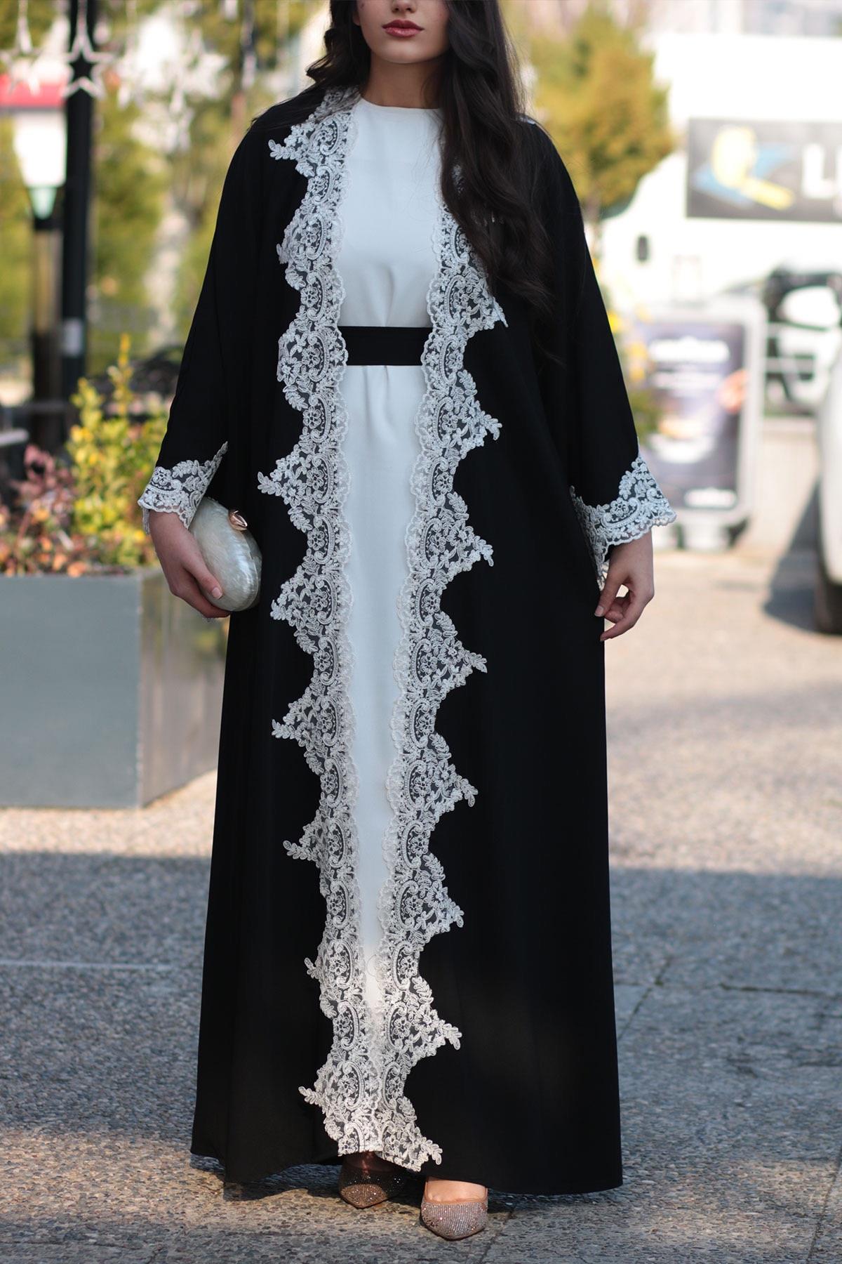 Siyah Güpür Detaylı Abaya