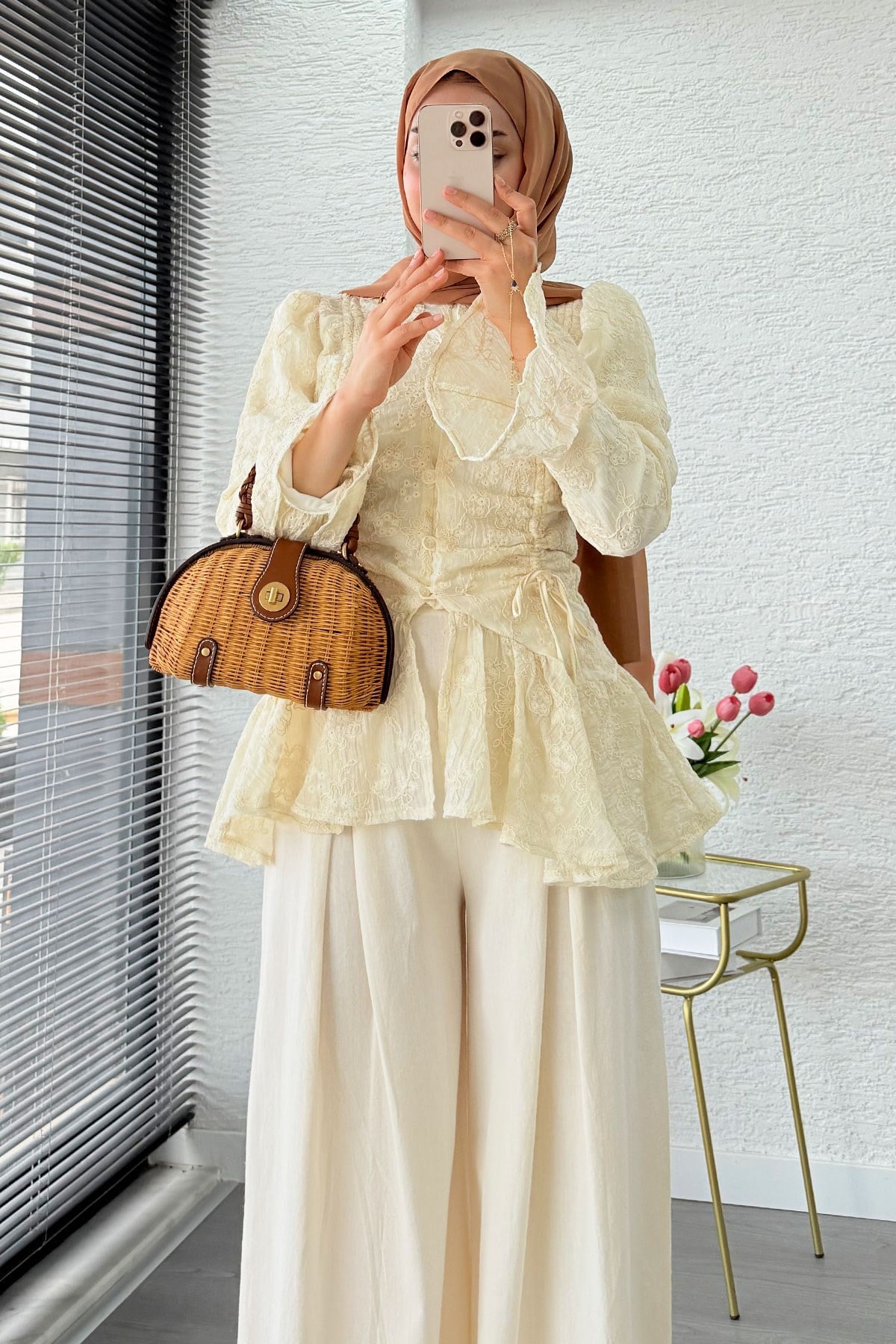 Vintage Dantel Dokulu İthal Coton Bluz - Bej