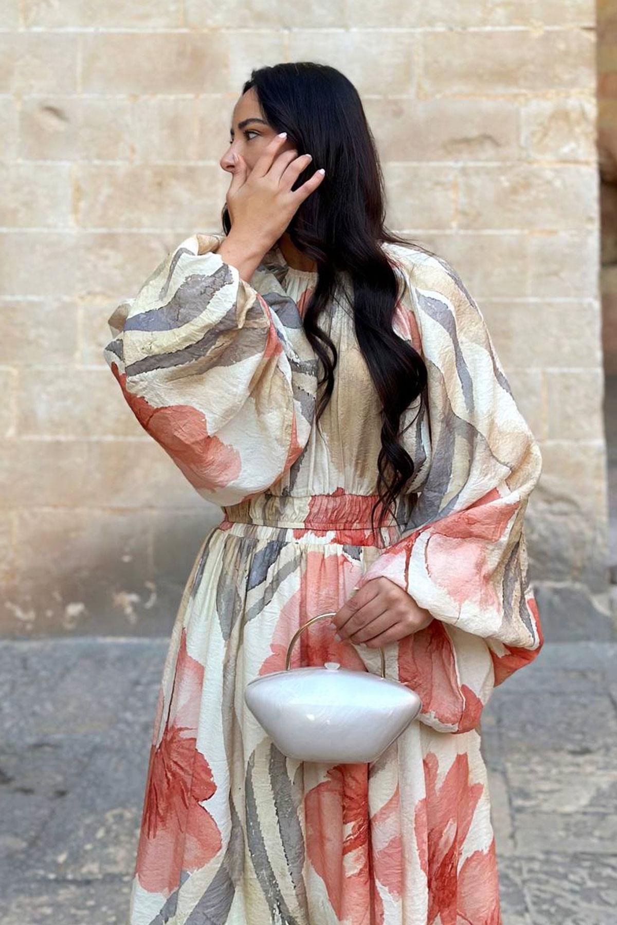 Çiçek Desenli  Etekli Takım-Bej