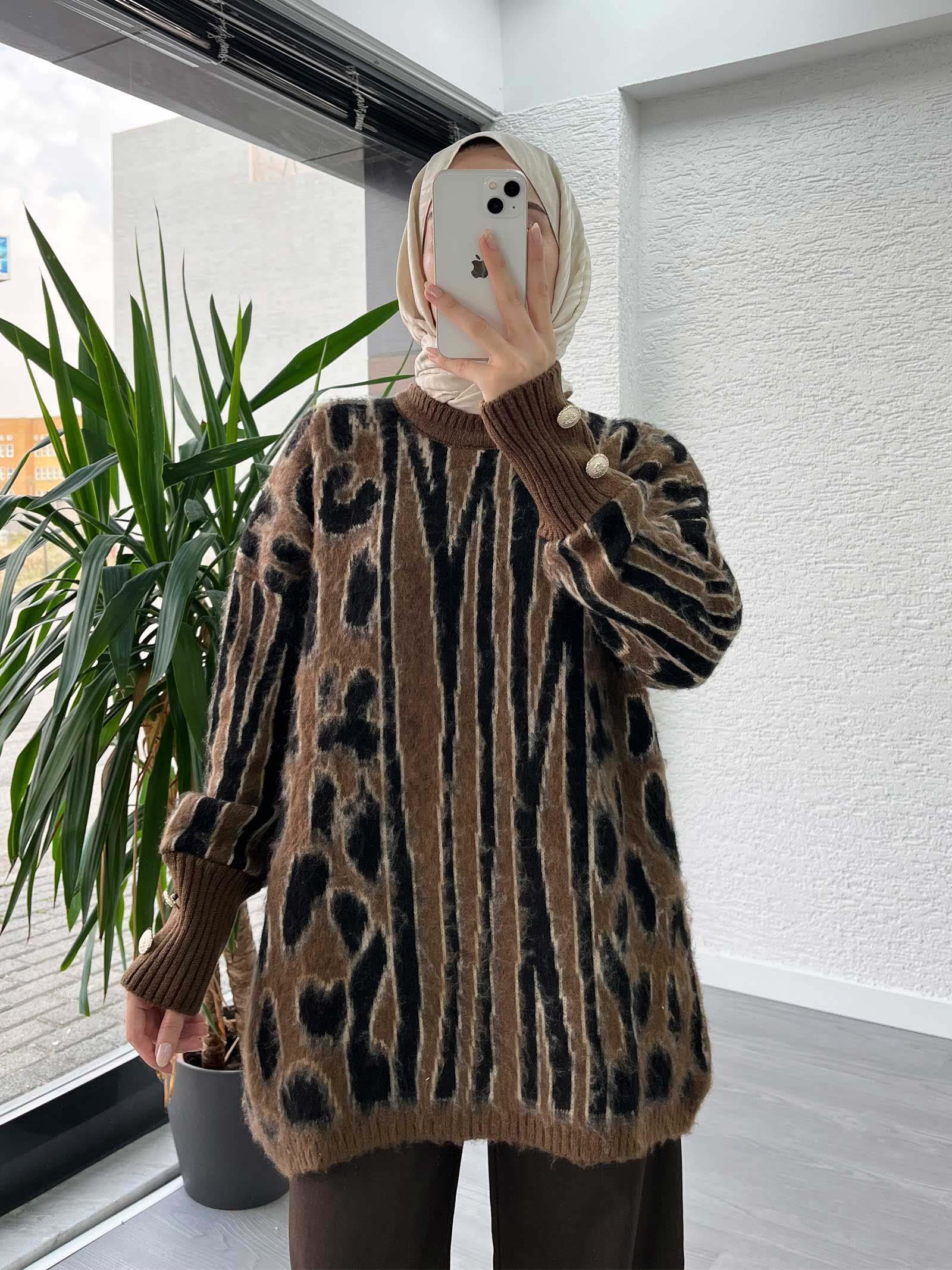 Kadın Leopar Desenli Kahve Yumuşak Kazak