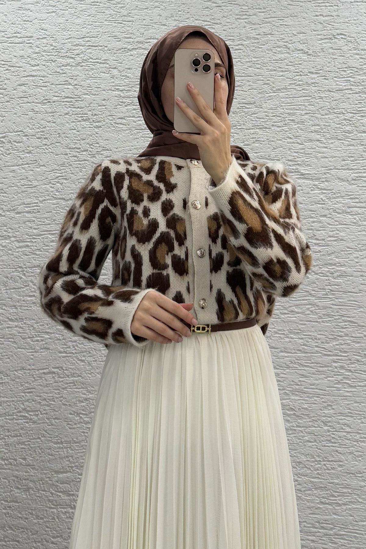 Kahverengi Leopar Desenli Kadın Hırka