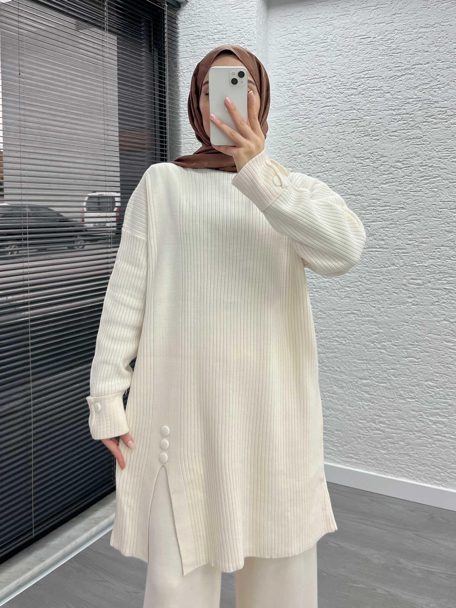 Krem Düğme Detaylı Oversize Triko Takım