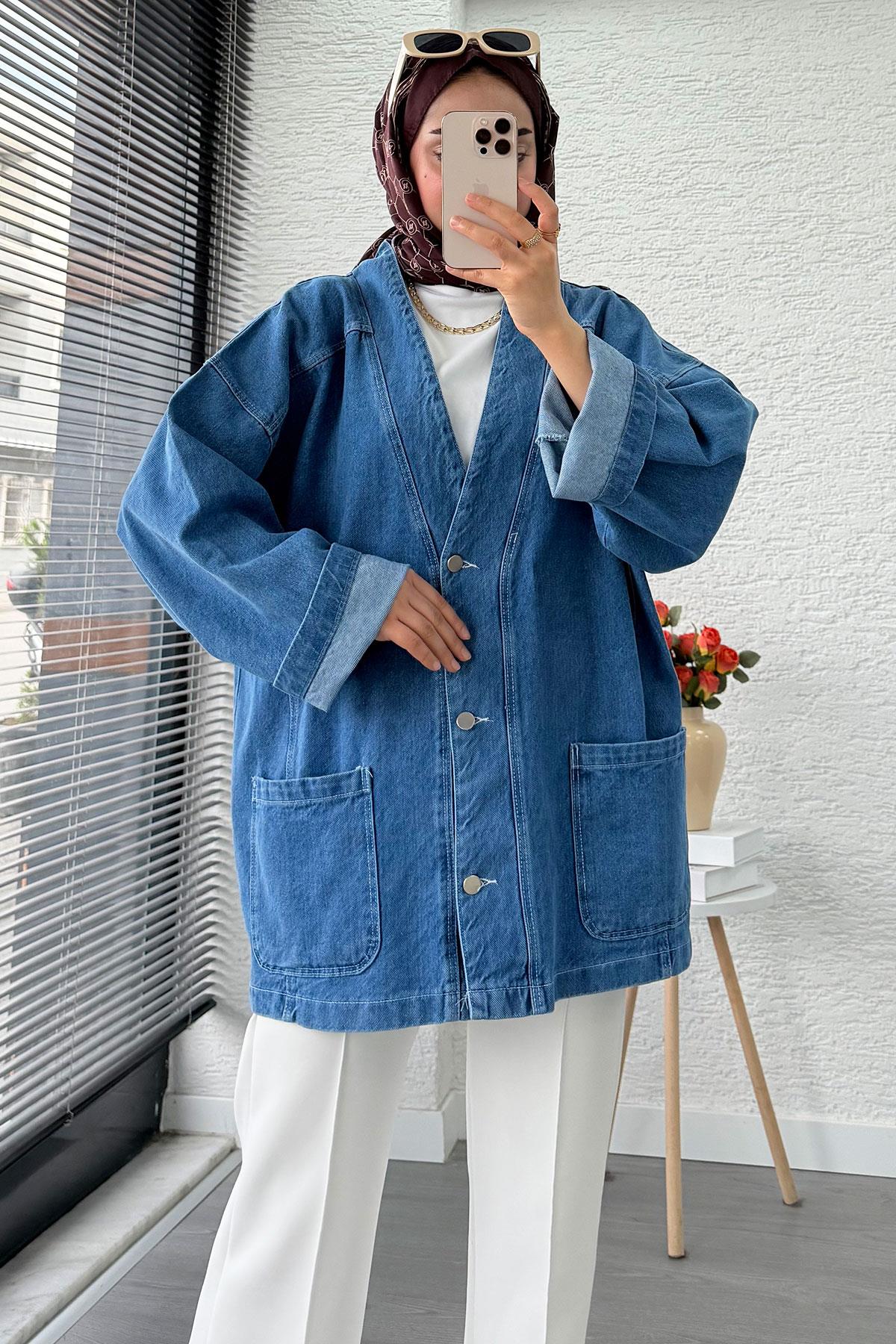 Oversize Önden Düğmeli Kadın Kot Ceket – Açık Mavi