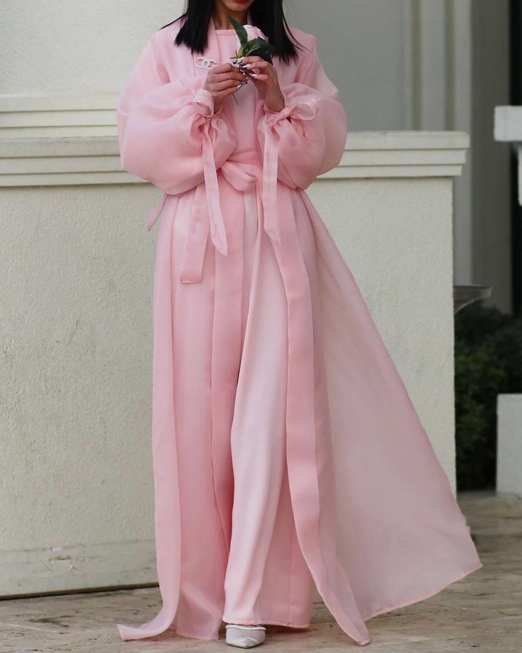Pembe Ola Abaya 