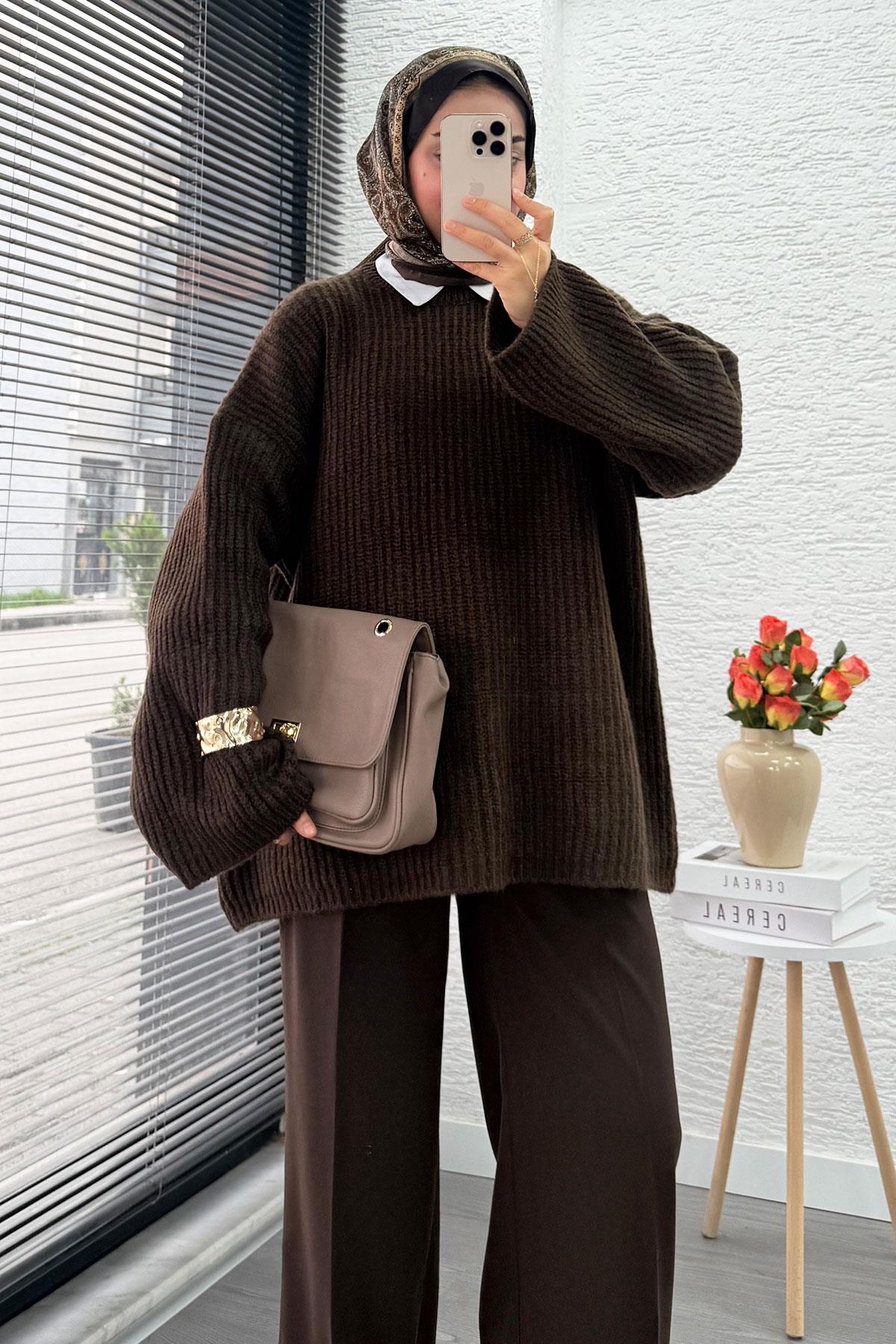 Premium Oversize Basic Kadın Triko Kazak – Kahverengi