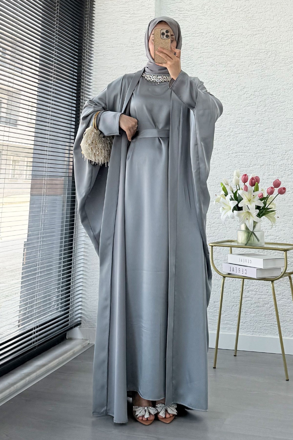 Premium Taş İşlemeli Kum Saten Abaya Takım - Gri