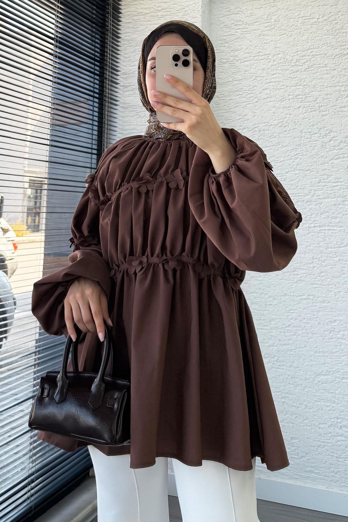 Reglan Çiçek Detaylı Poplin Tunik – Kahverengi
