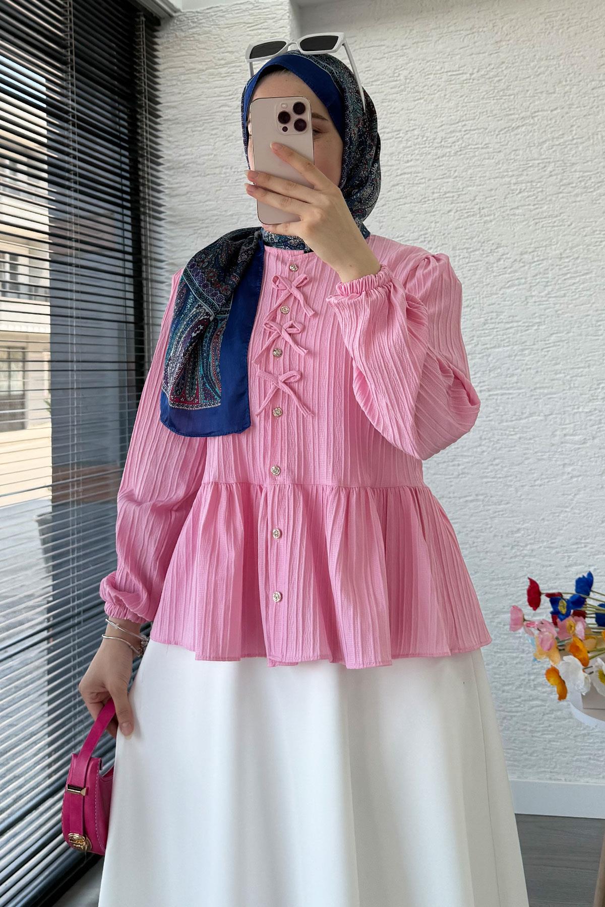 Taş Düğme Detaylı Gofre Bluz - Pembe