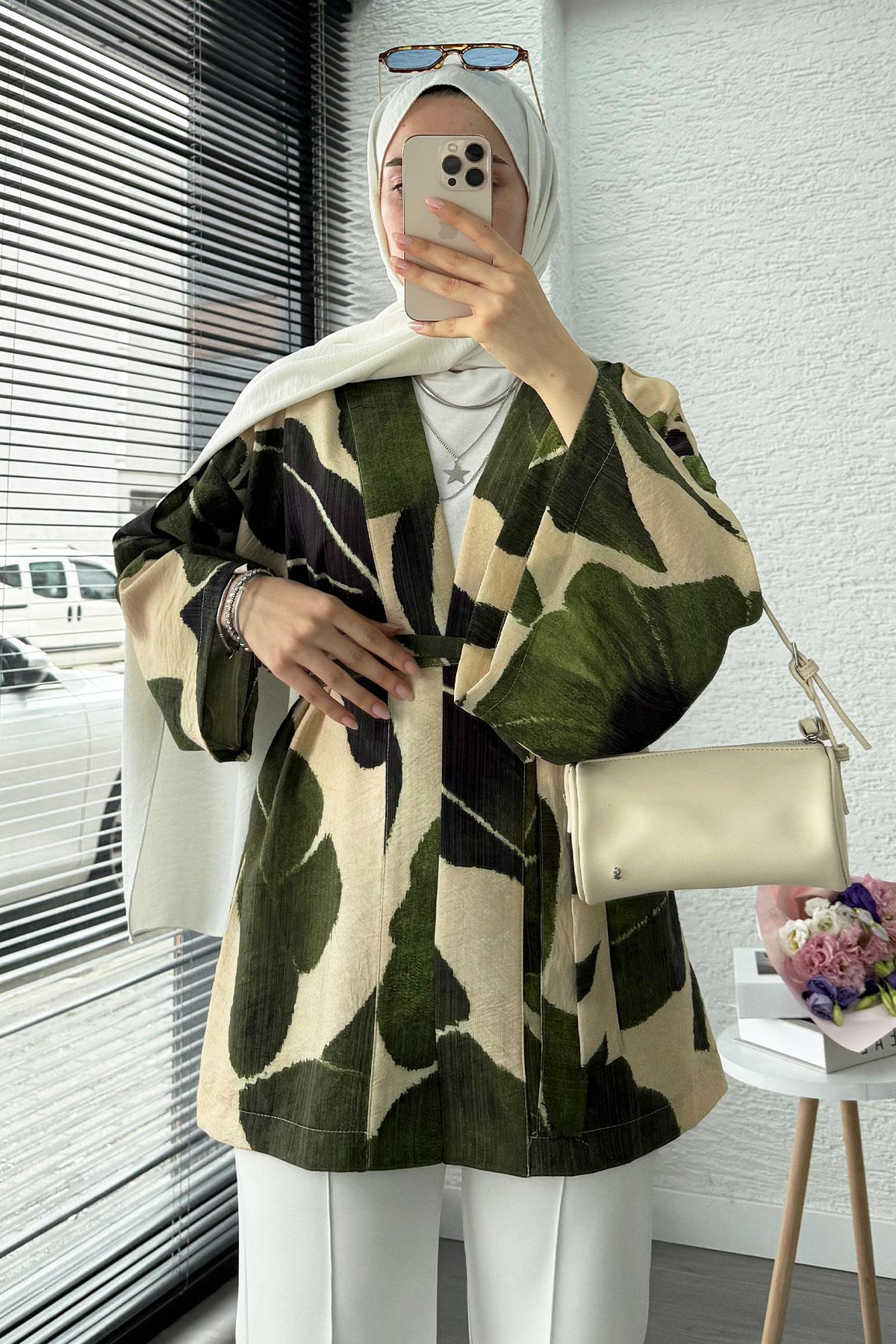 Yaprak Desenli Kısa Kimono - Yeşil