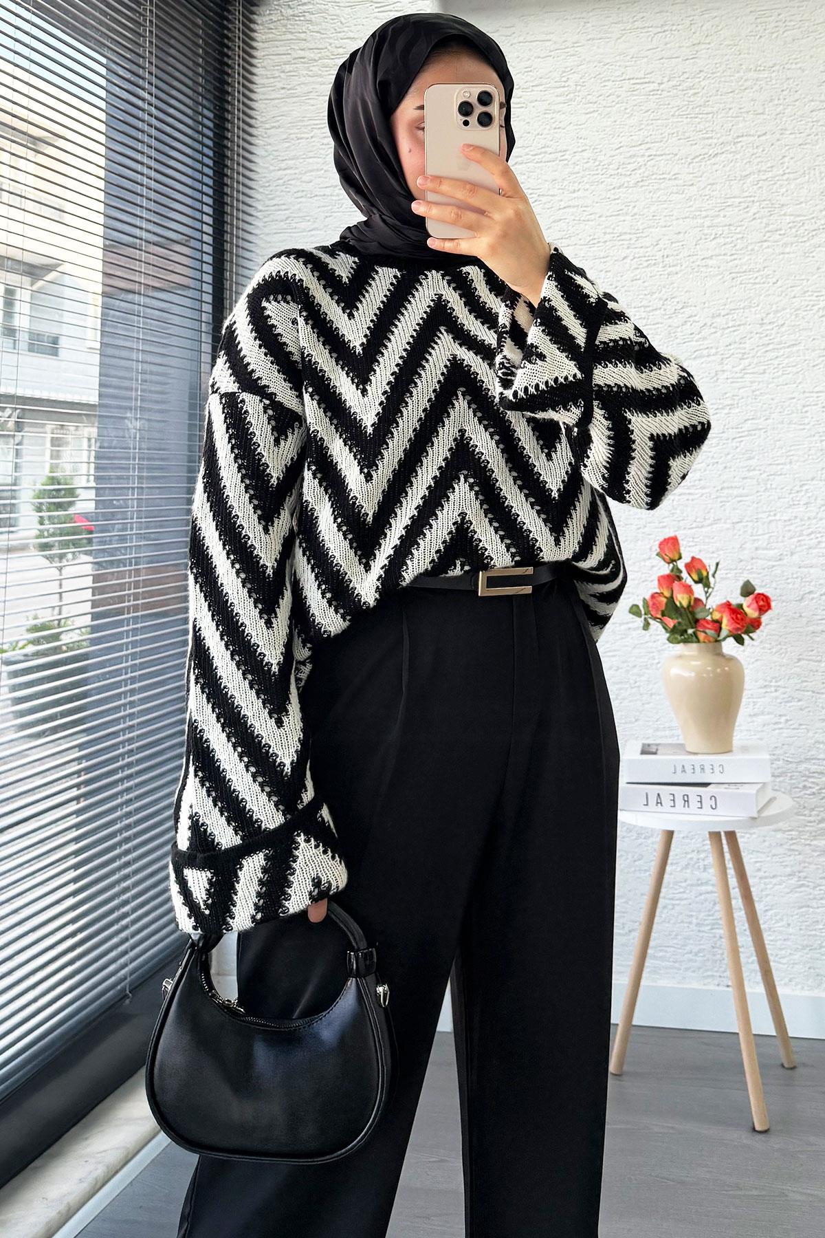 Yüksek Bel Pile Detaylı Dökümlü Palazzo Pantolon - Siyah