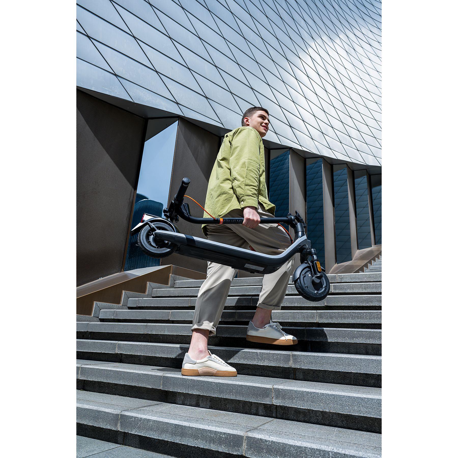 Segway Ninebot Kickscooter E2 Plus II (2025) 500 W Elektrikli