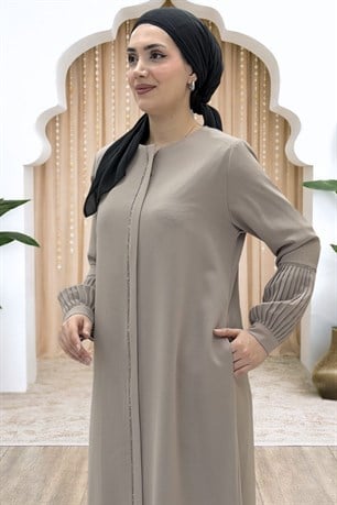 Berna Kolu Pileli Taşlı Ferace Bej