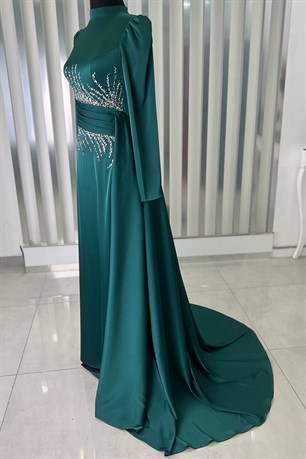 Ceyla Kuyruklu Tesettür Abiye Zümrüt