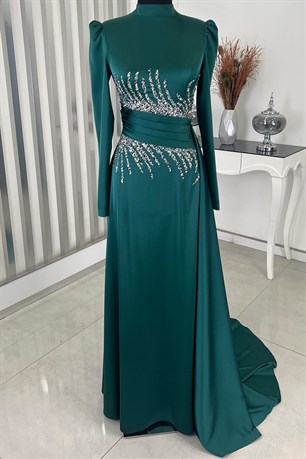 Ceyla Kuyruklu Tesettür Abiye Zümrüt