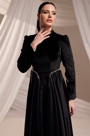 Kadife Tesettür Abiye Siyah