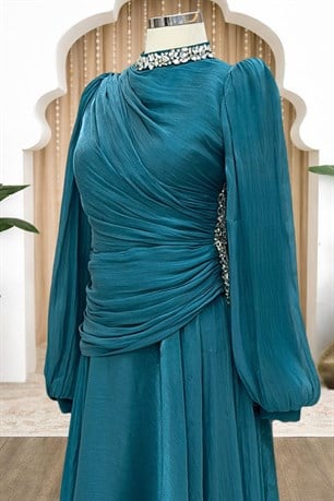 Nergis Tesettür Abiye Petrol