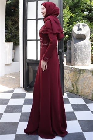 Omuz Detaylı Taş İşlemeli Ebru Tesettür Abiye Bordo