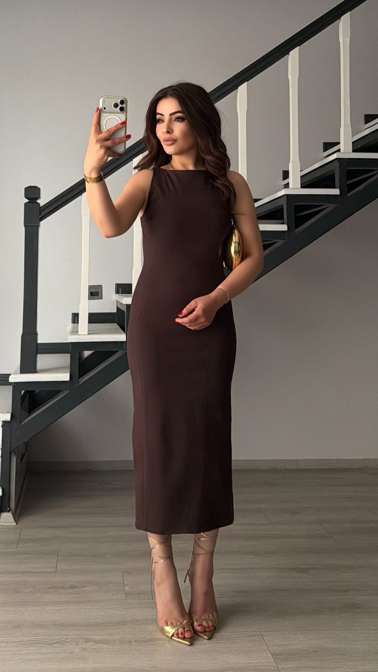 Acı Kahve Vücuda Oturan Midi Elbise