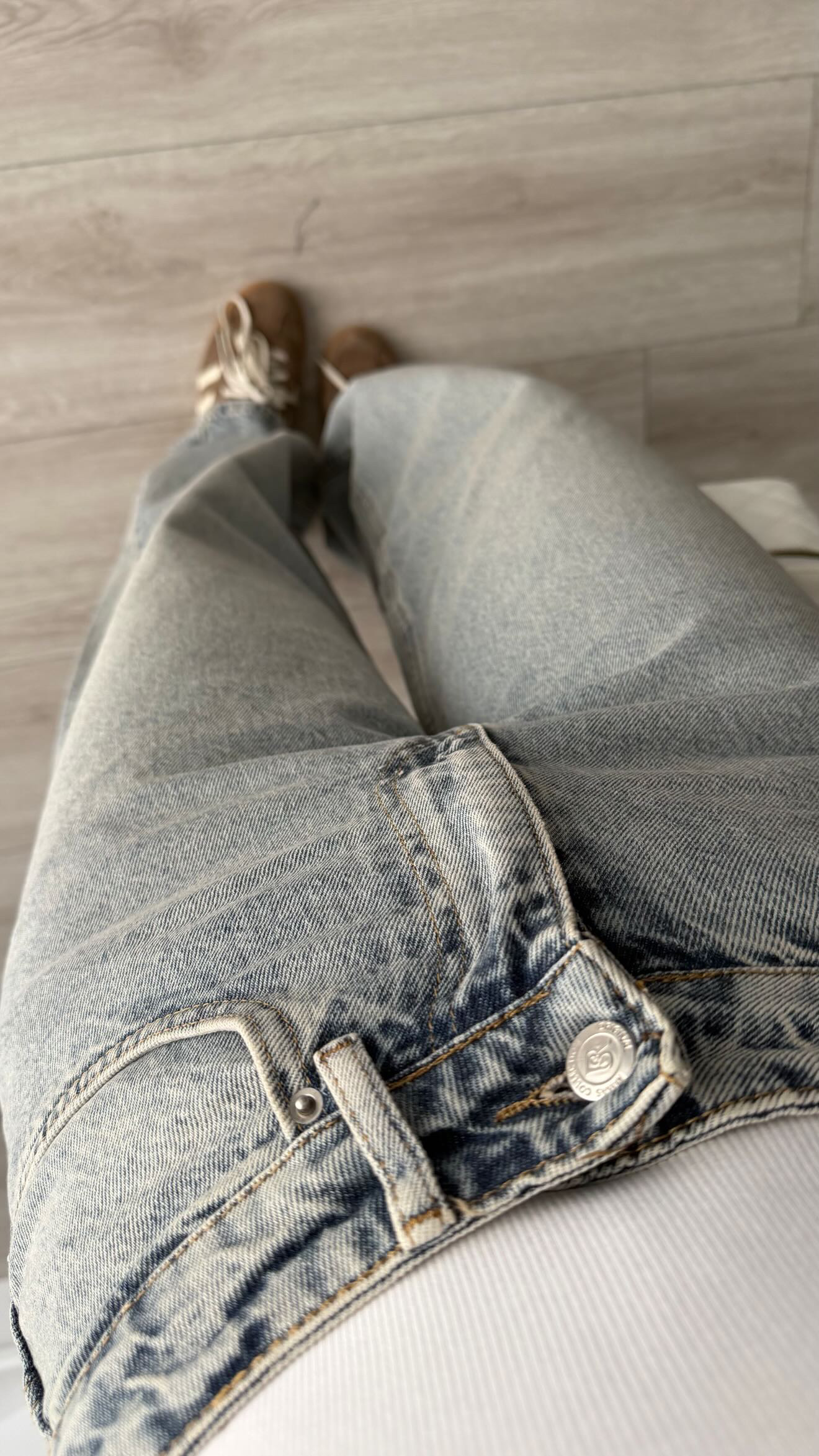Light Blue Washed Baggy Jeans