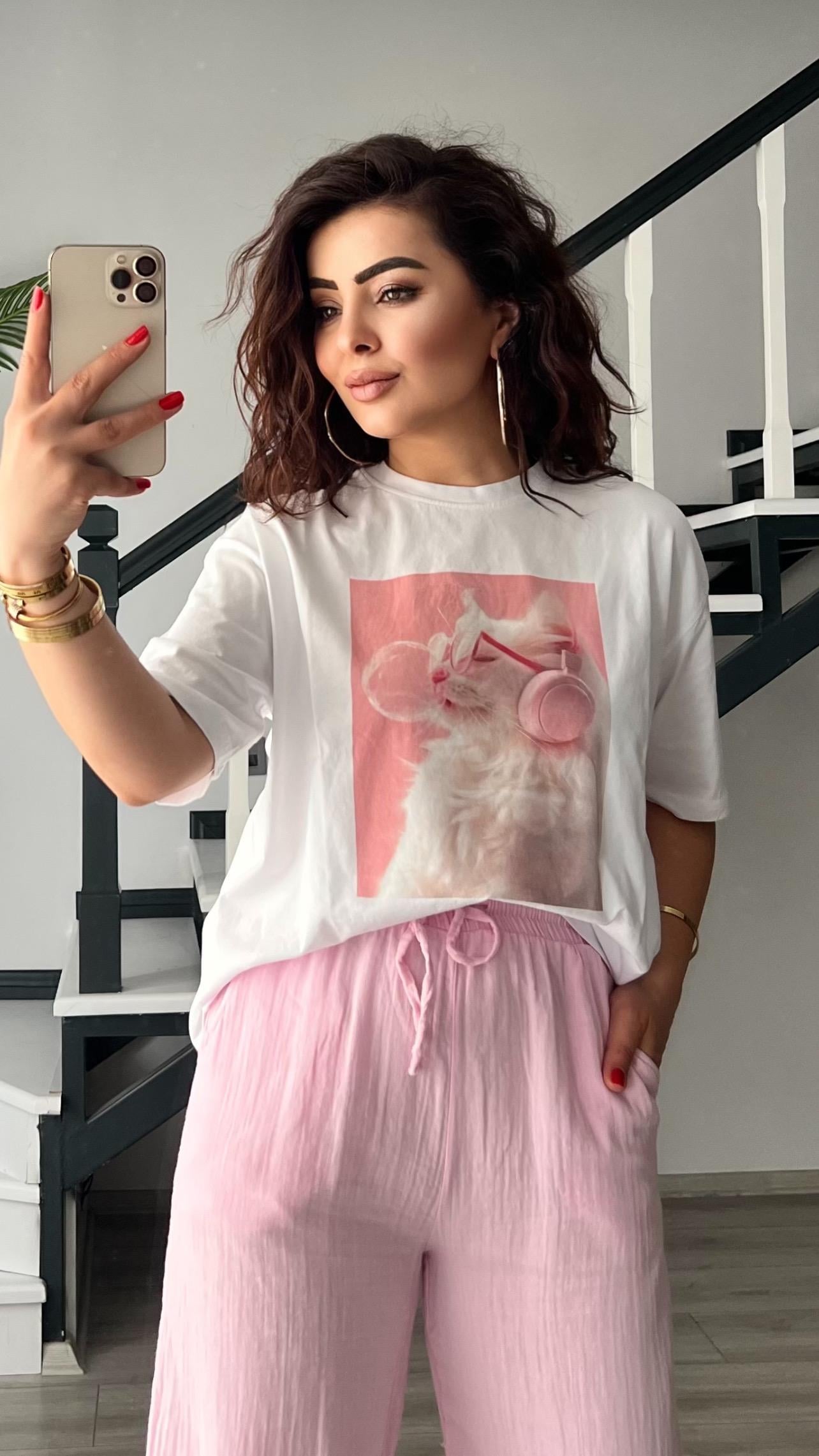 Beyaz Kedi Baskılı Tshirt
