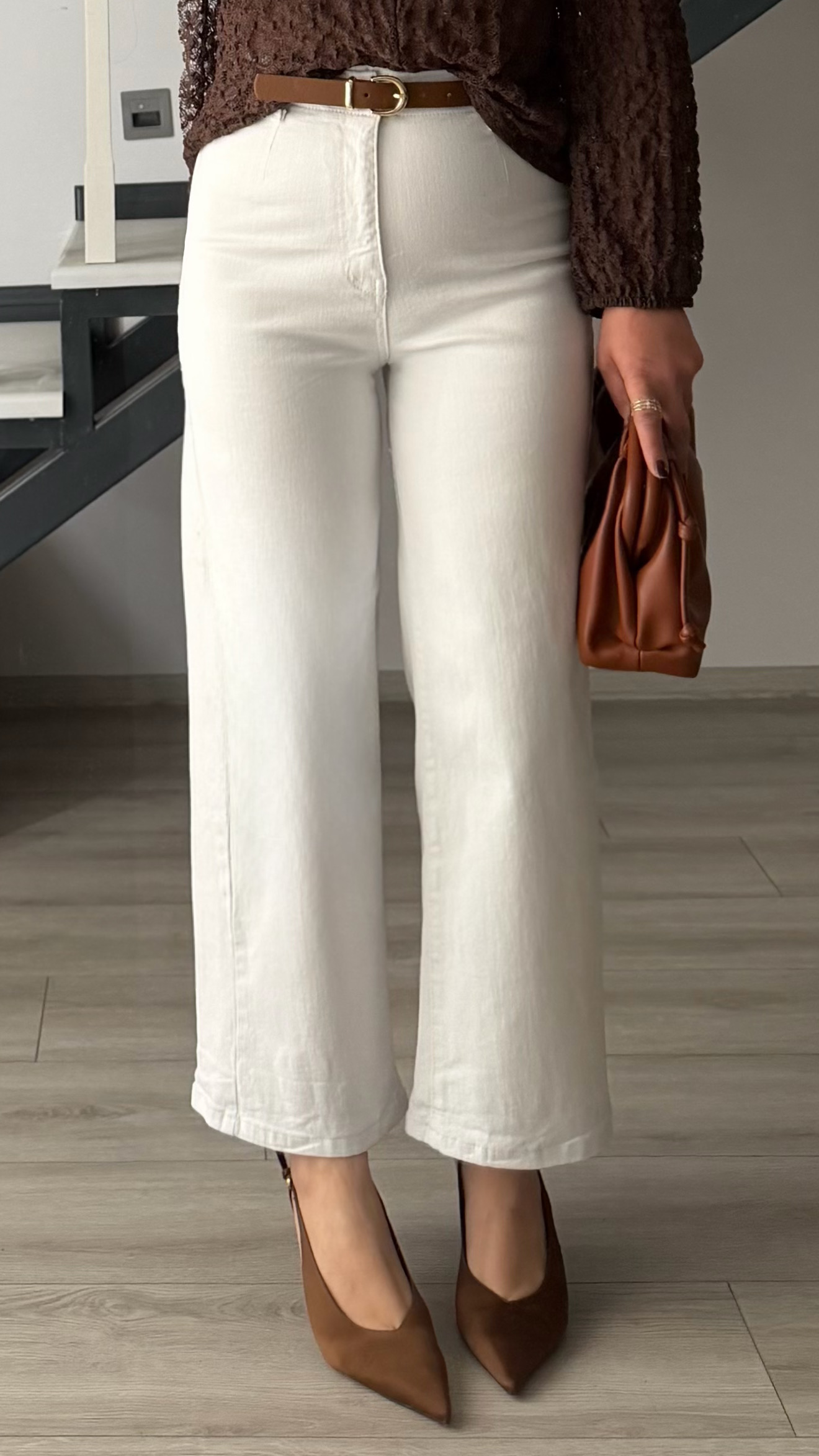 Beyaz Kemerli Likralı Wide Leg Jean