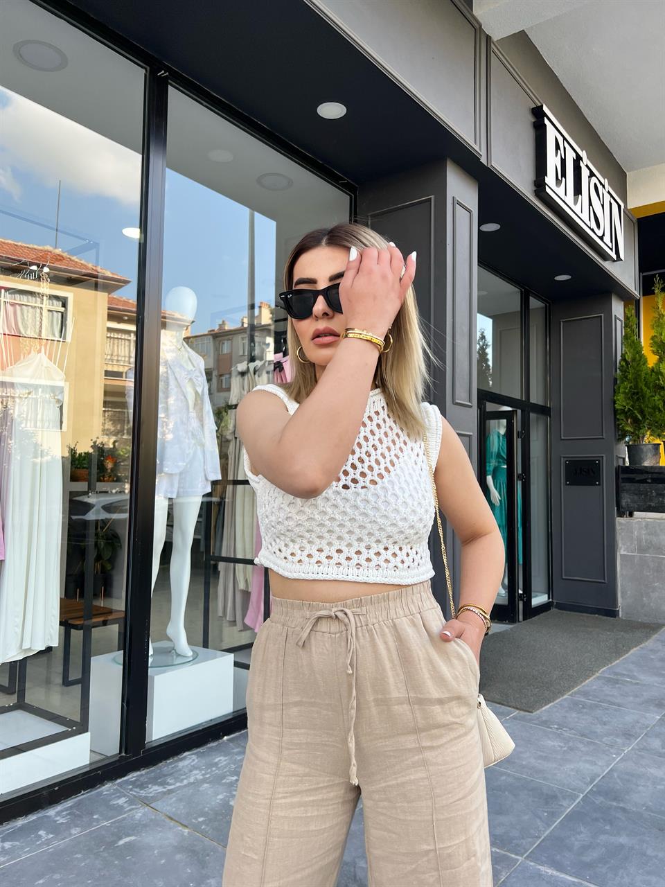 White Knitted Crop