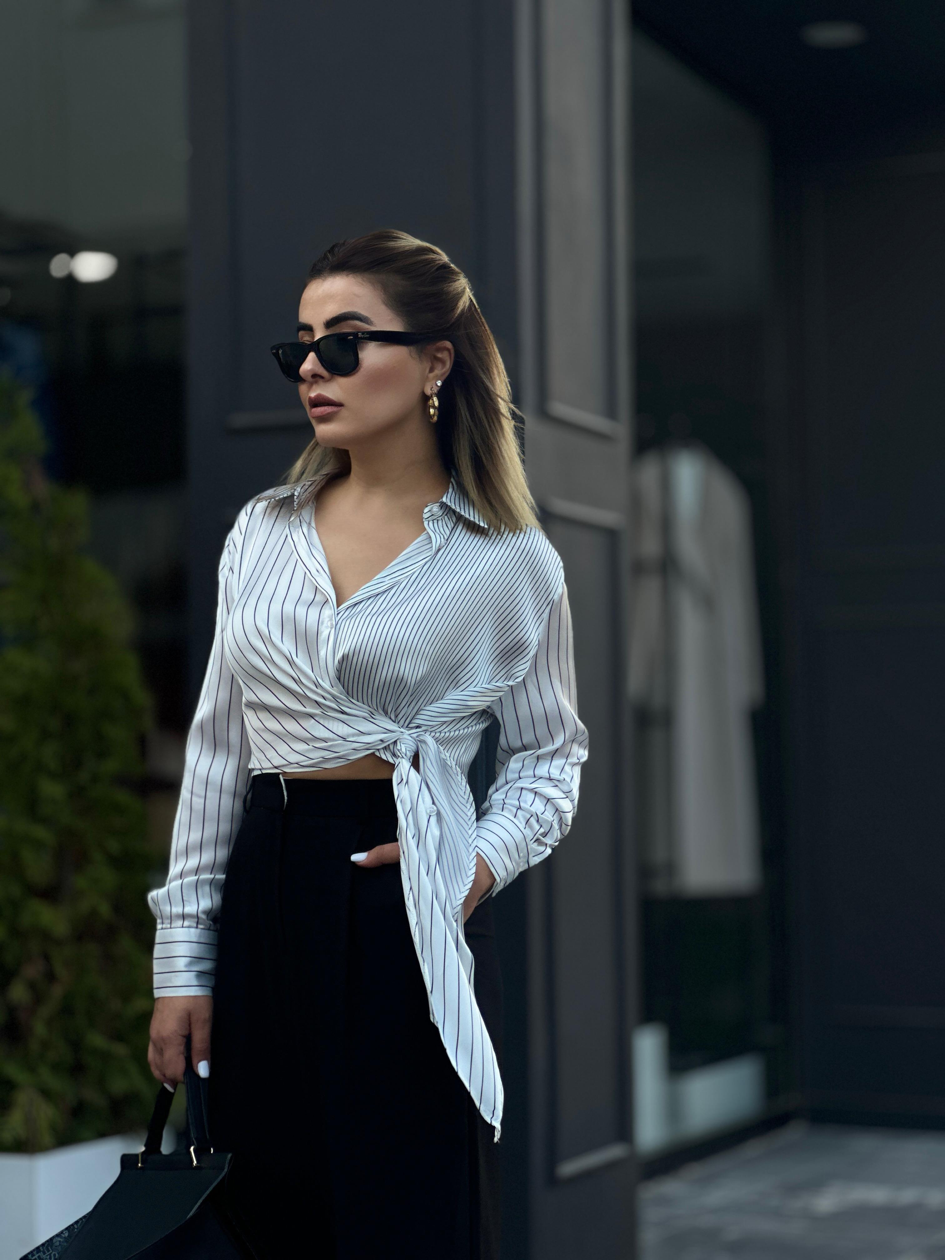 Çizgili Saten Bağlamalı Gömlek