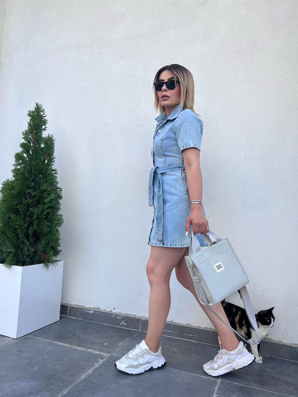 Dilvin Short-Sleeved Denim Dress