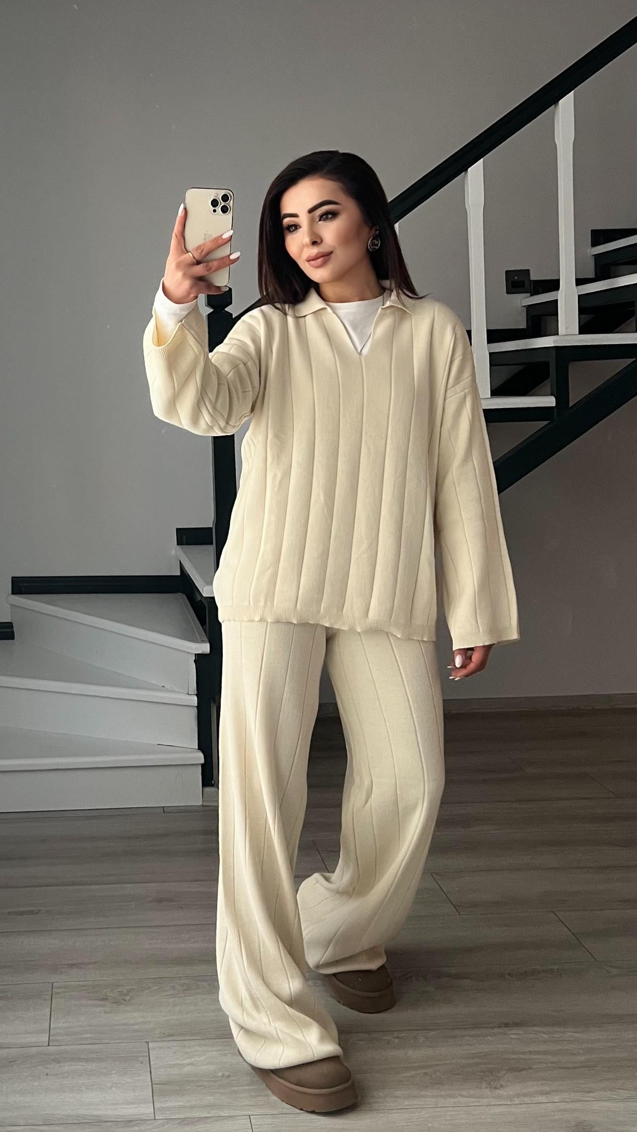 Off-white Polo Collar Knit Set