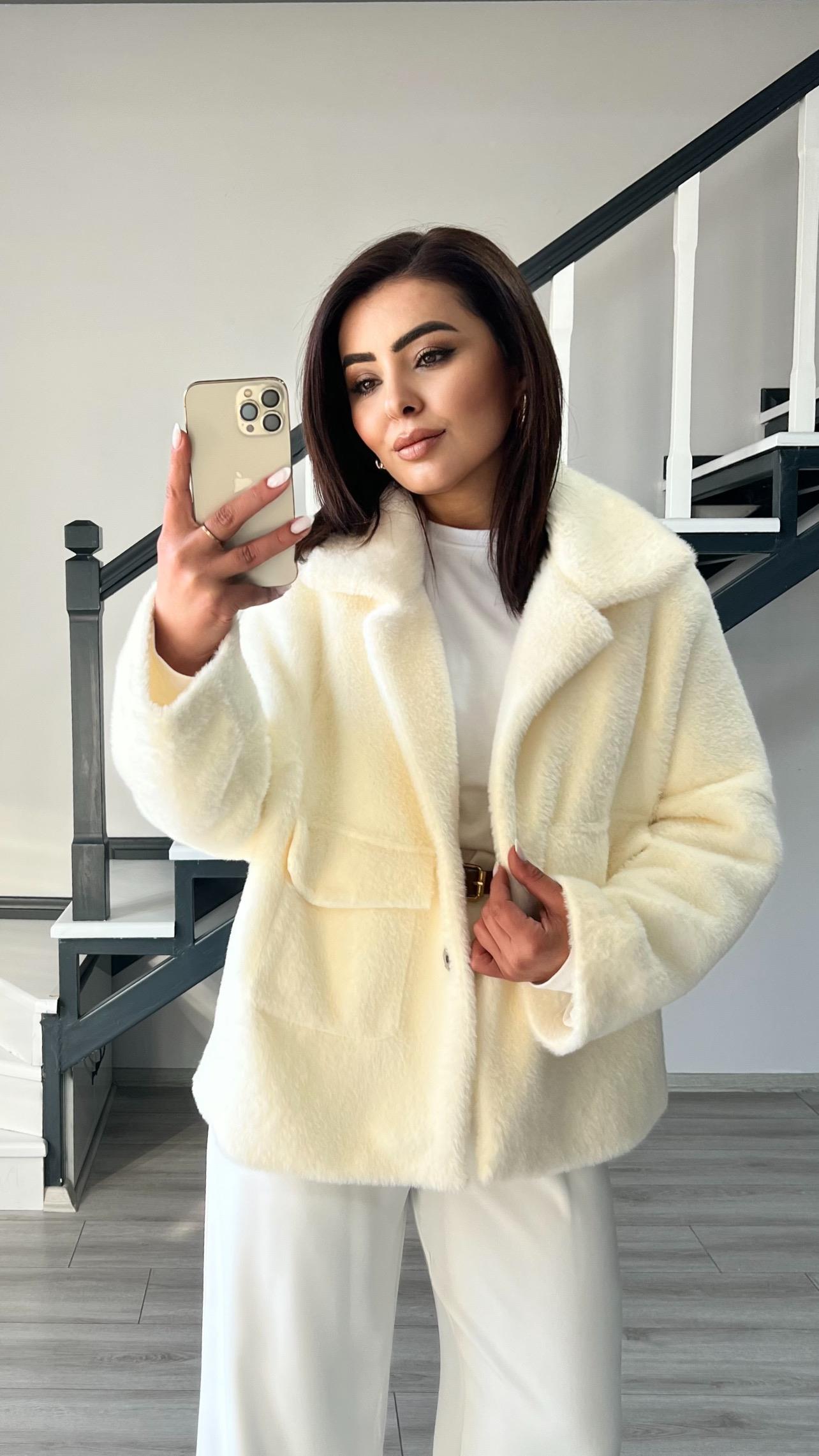 Ekru Premium Büyük Cepli Peluş Kürk 