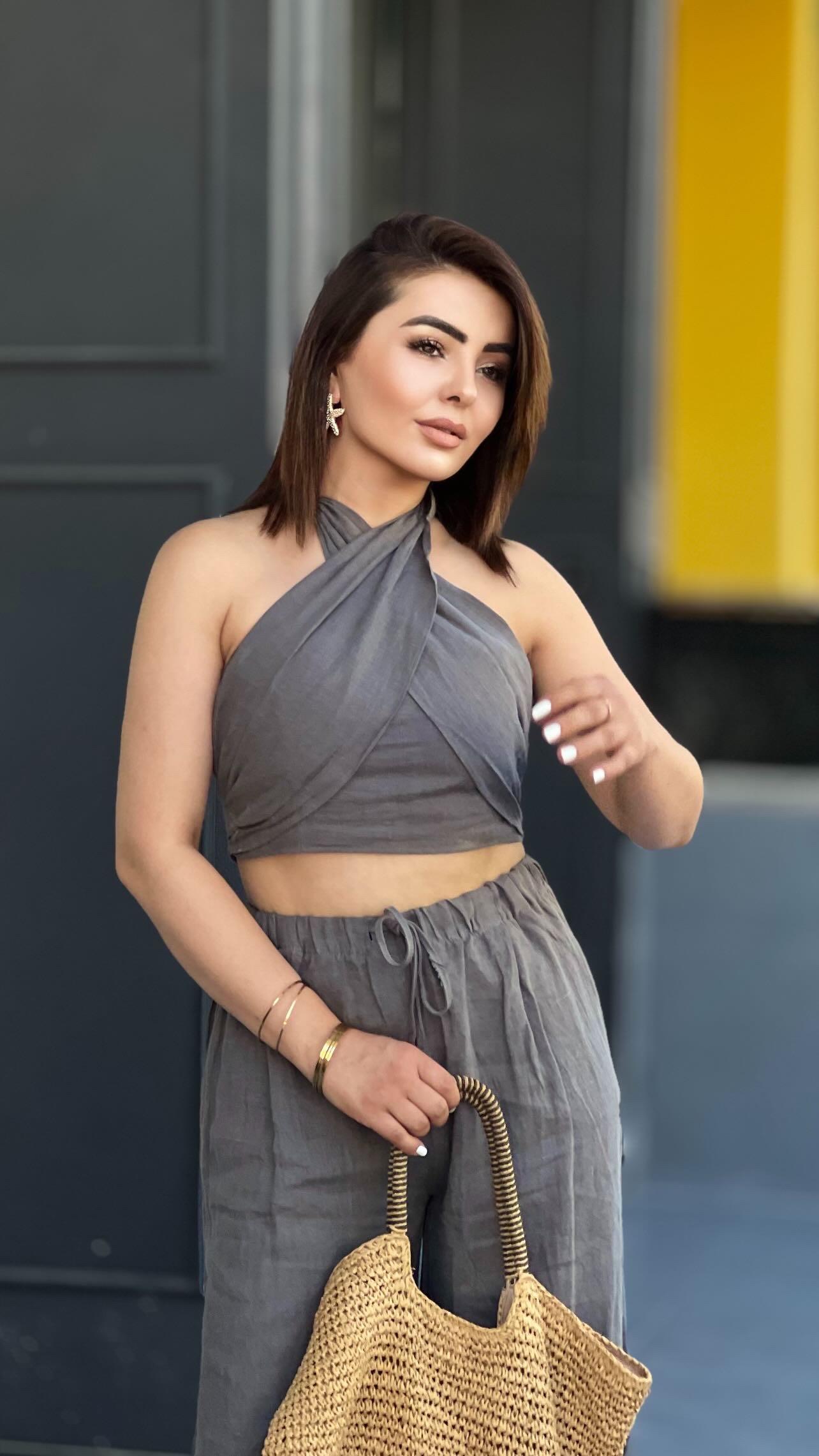 Smoke Grey Brand Model Linen Crop Pants Set