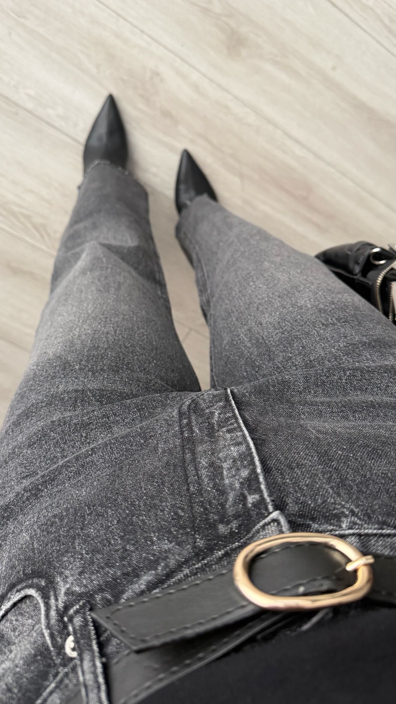 Smoked Washed Lycra Straight Jean with Belt