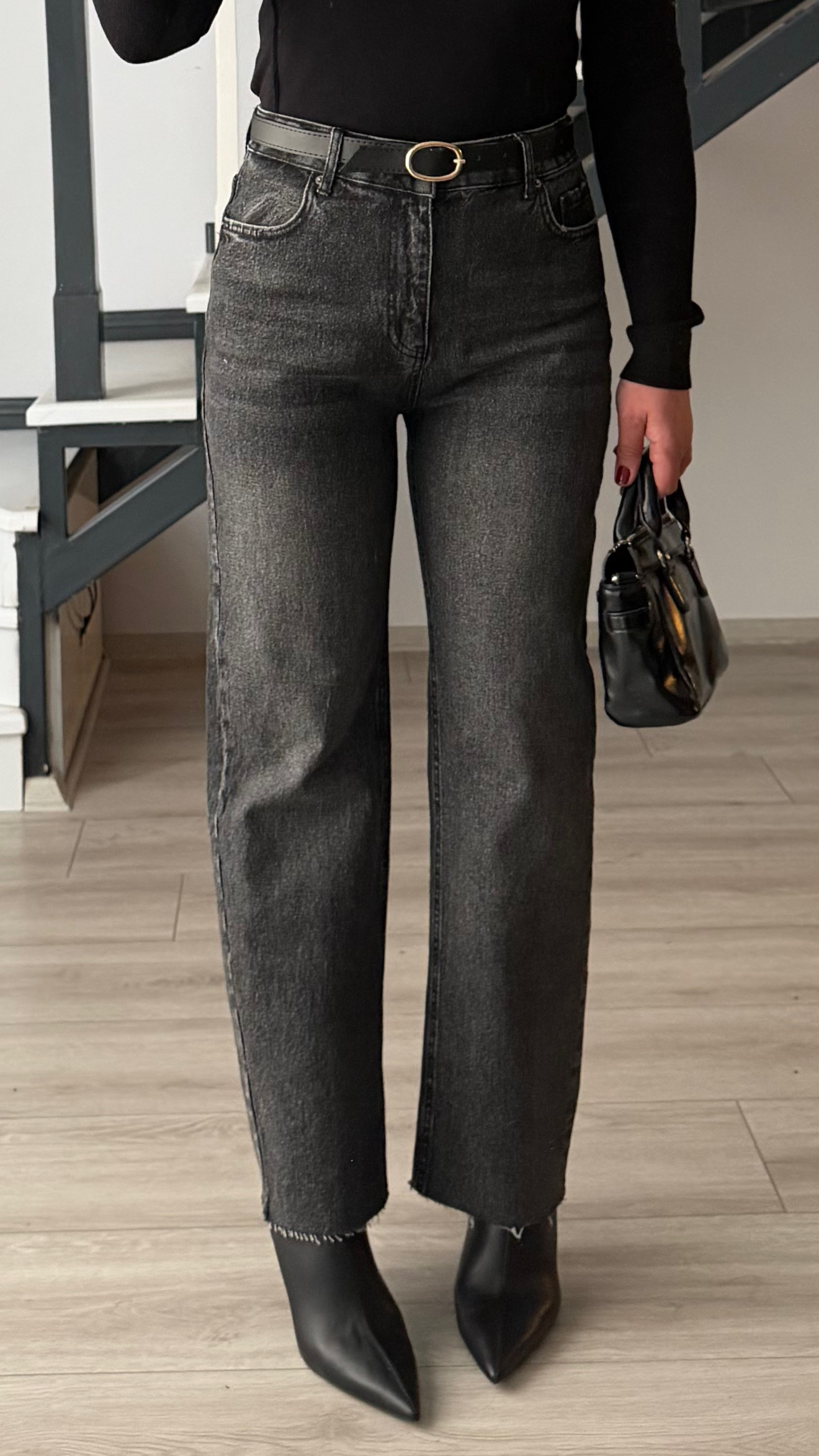 Smoked Washed Lycra Straight Jean with Belt