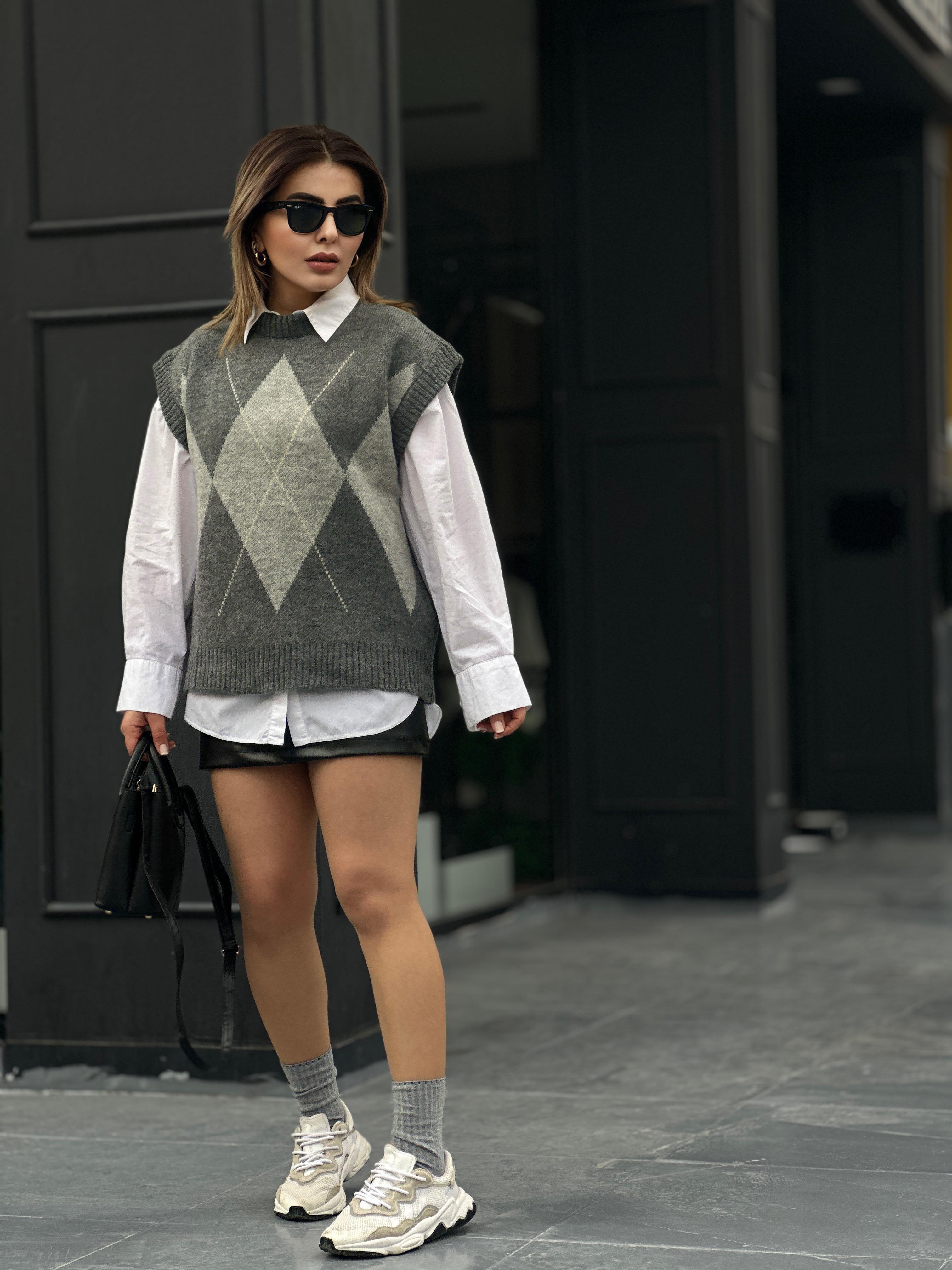 Grey Anthracite Diamond Pattern Sweater