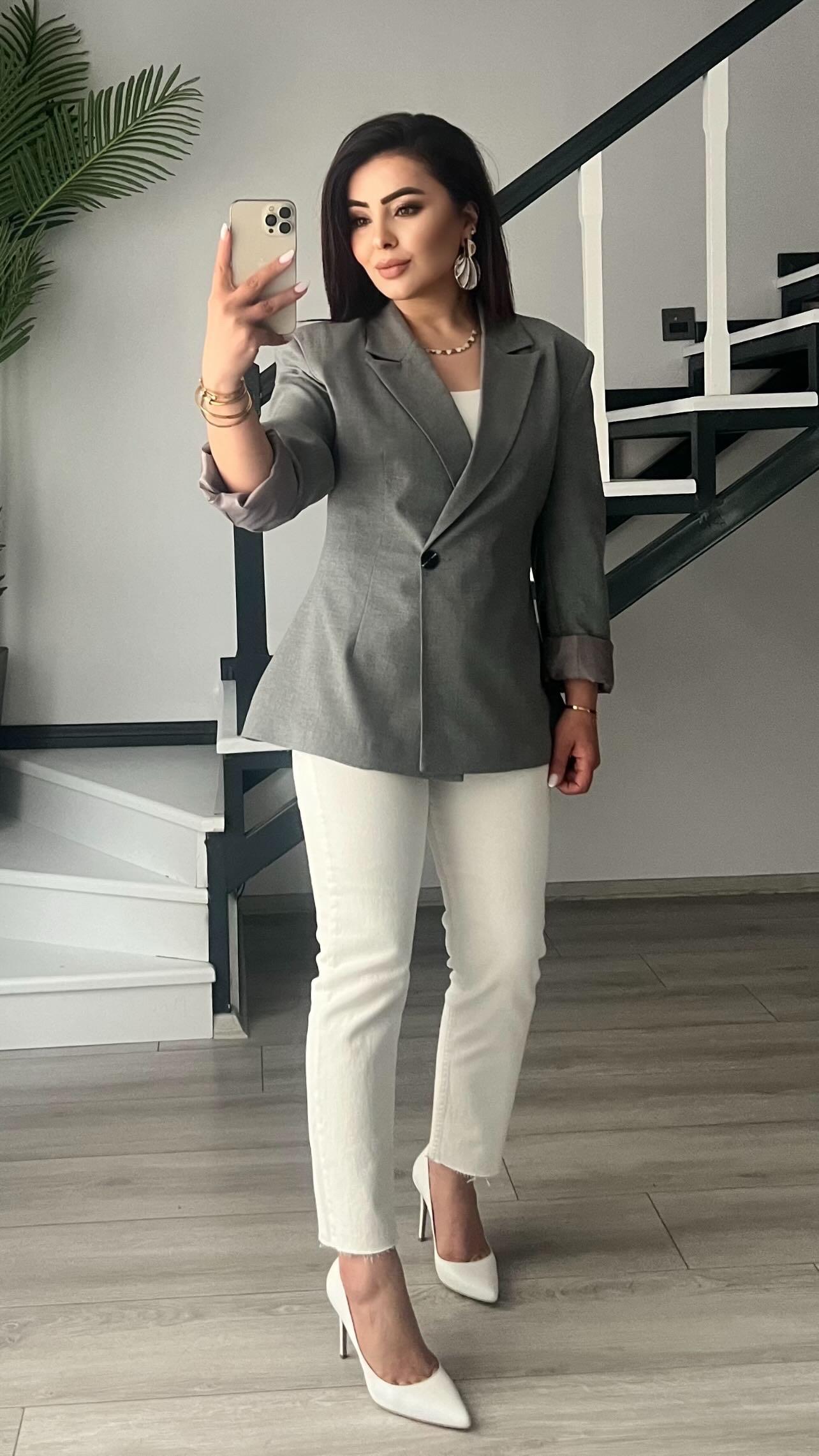 Gri Volanlı Bel Oturtmalı Blazer Ceket